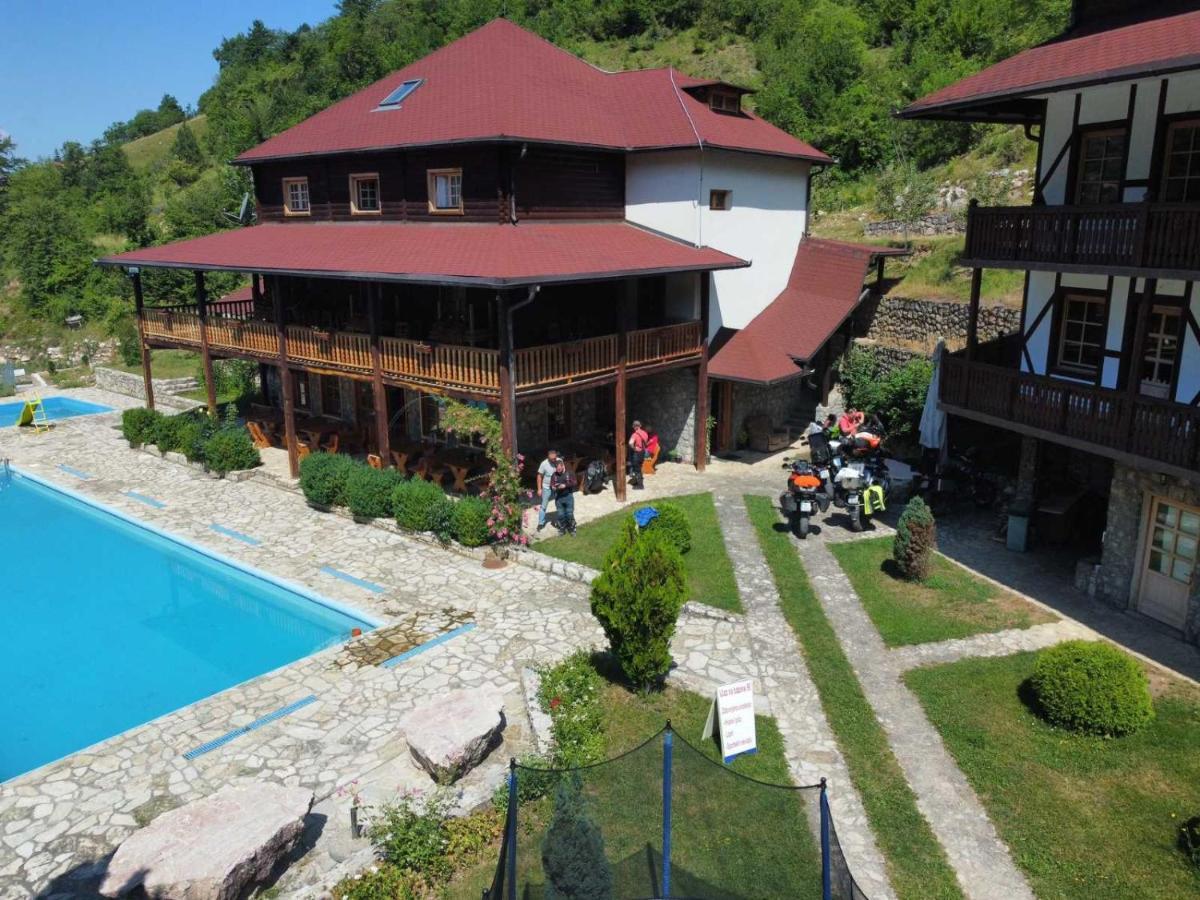 Гостьовий будинок Etno Selo Vrelo & Camping Беране Екстер'єр фото