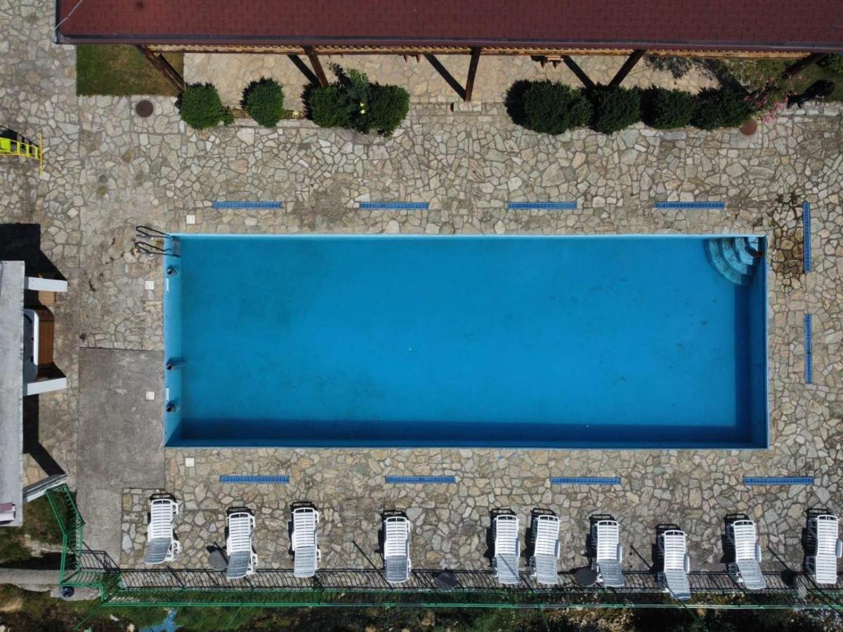 Гостьовий будинок Etno Selo Vrelo & Camping Беране Екстер'єр фото