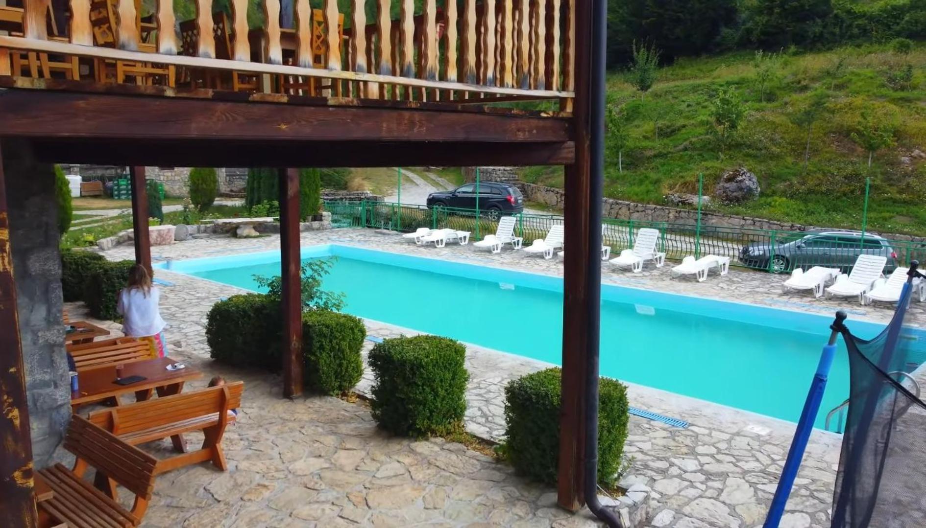 Гостьовий будинок Etno Selo Vrelo & Camping Беране Екстер'єр фото