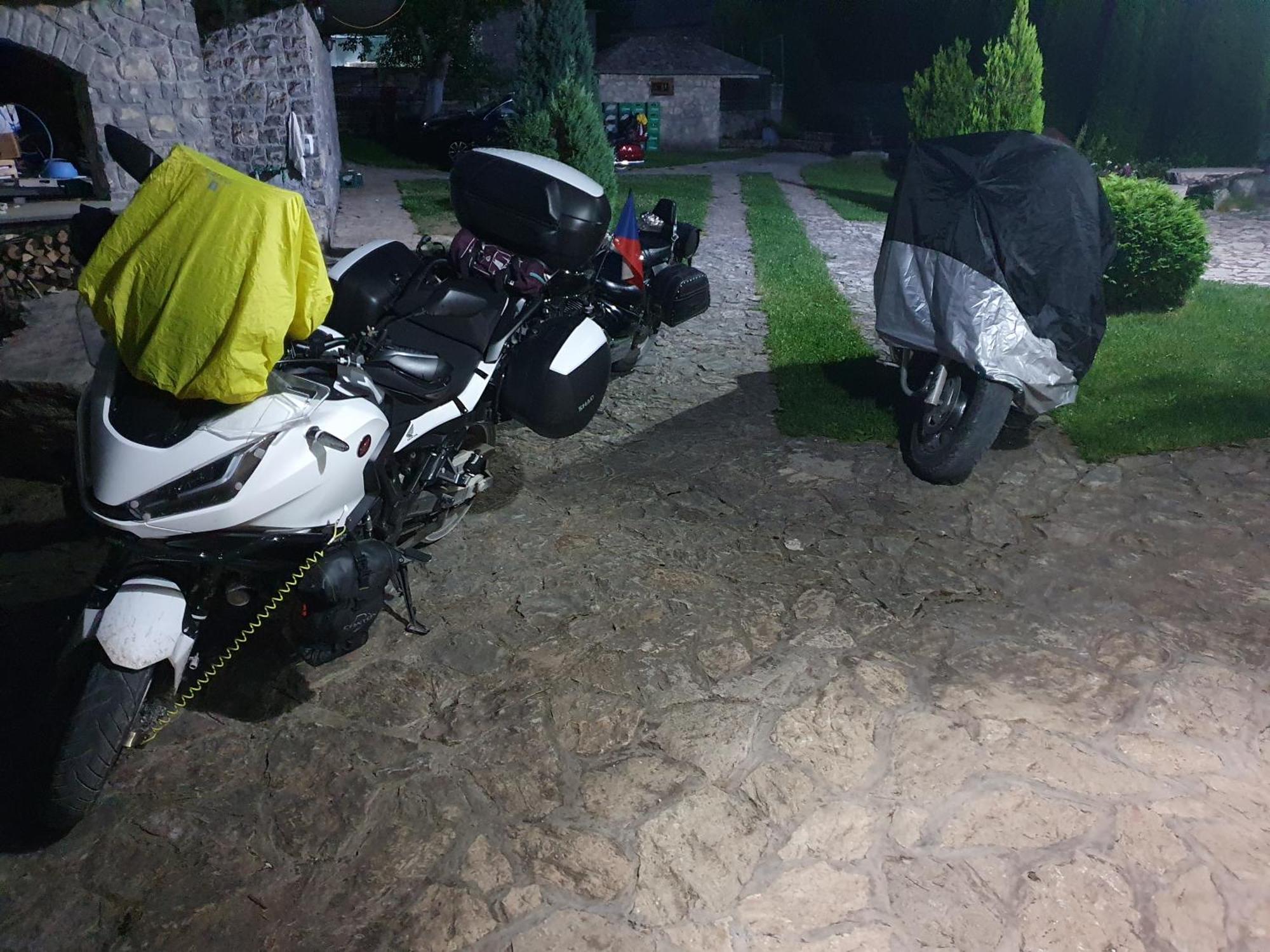 Гостьовий будинок Etno Selo Vrelo & Camping Беране Екстер'єр фото