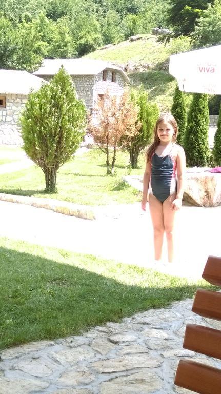 Гостьовий будинок Etno Selo Vrelo & Camping Беране Екстер'єр фото