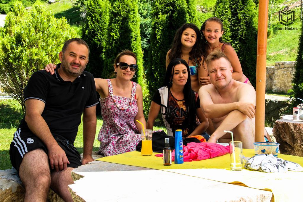 Гостьовий будинок Etno Selo Vrelo & Camping Беране Екстер'єр фото